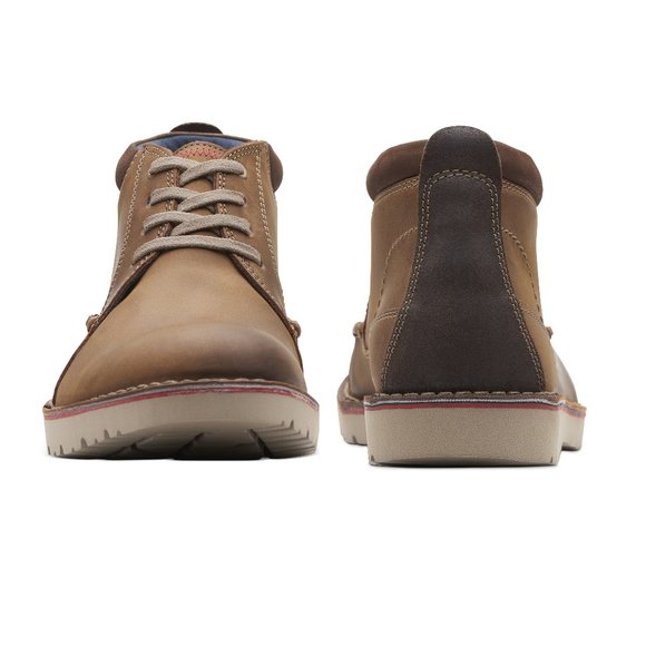 NEW Clarks Men's Vargo Casual Chukka Boots - Picture 3 of 16